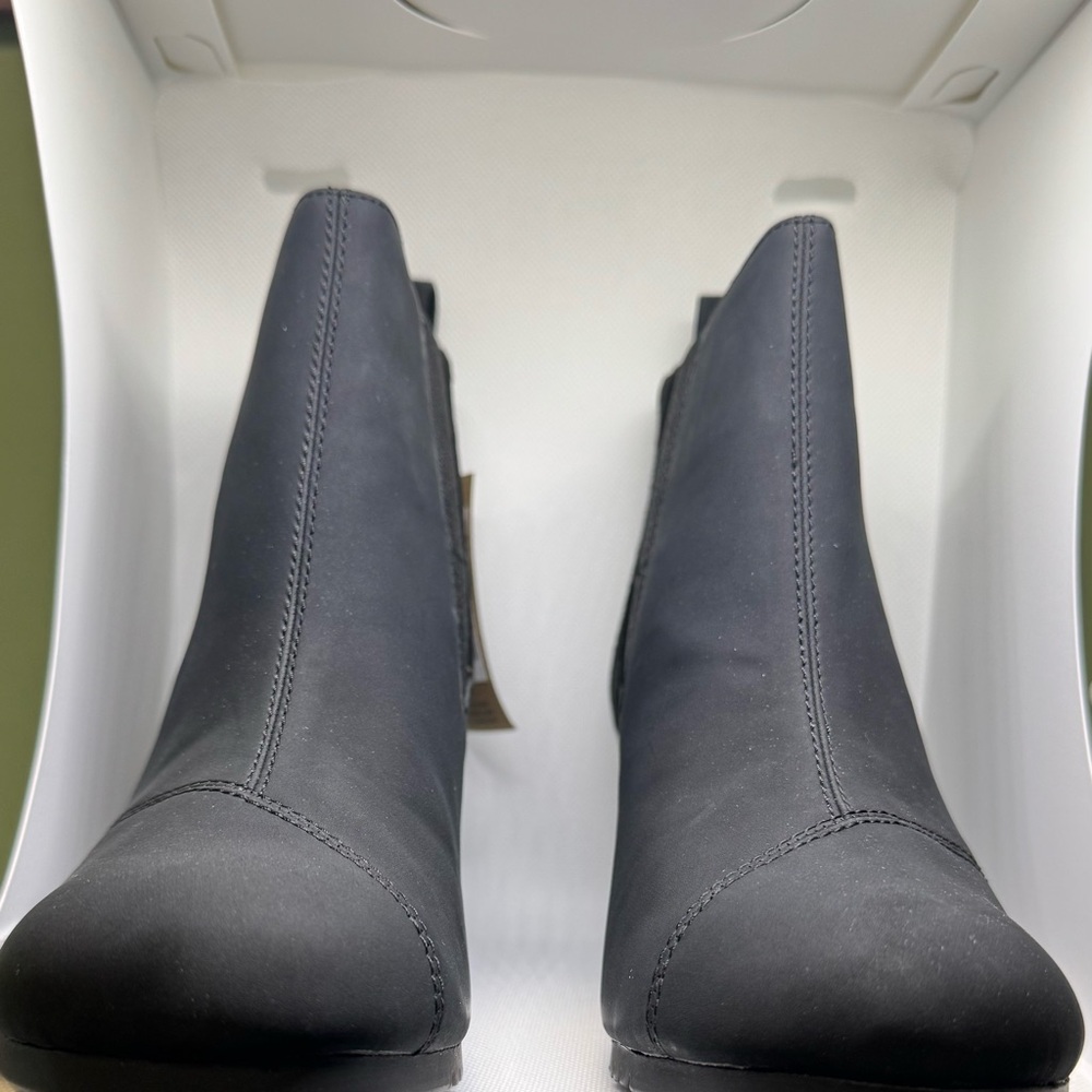 Tom’s Elegant Black Women's Ankle Boots